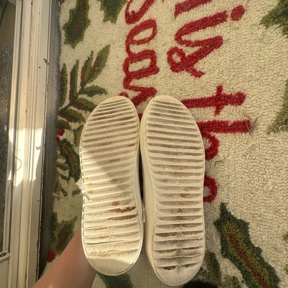 Steve Madden White and Black Sneakers SIZE 6.5US - Picture 4 of 5